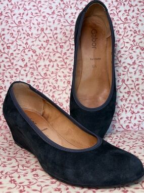 Gabor Navy Suede Wedge Pumps